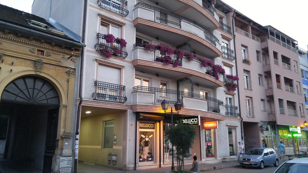 Apartman Snow White Novi Sad Ngoại thất bức ảnh